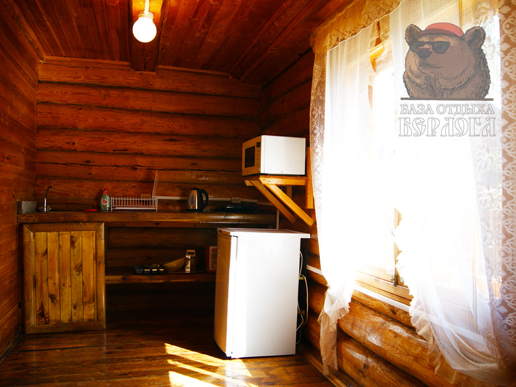SRUB GOSTEVOY – KUHONNAYA ZONA