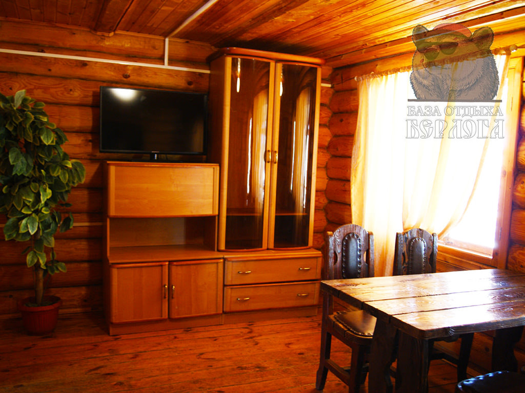 SRUB GOSTEVOY – GOSTINNAYA